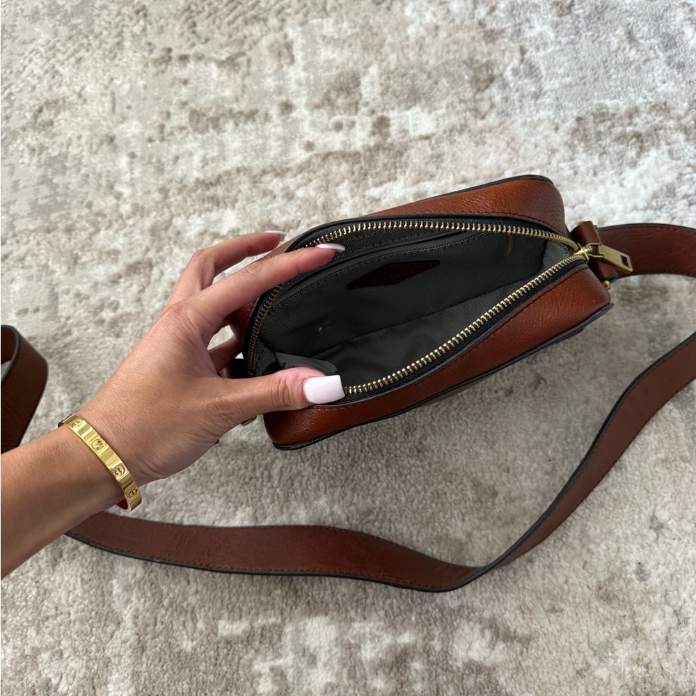 Fossil Tan Leather Camera Bag - Picture 5 of 6